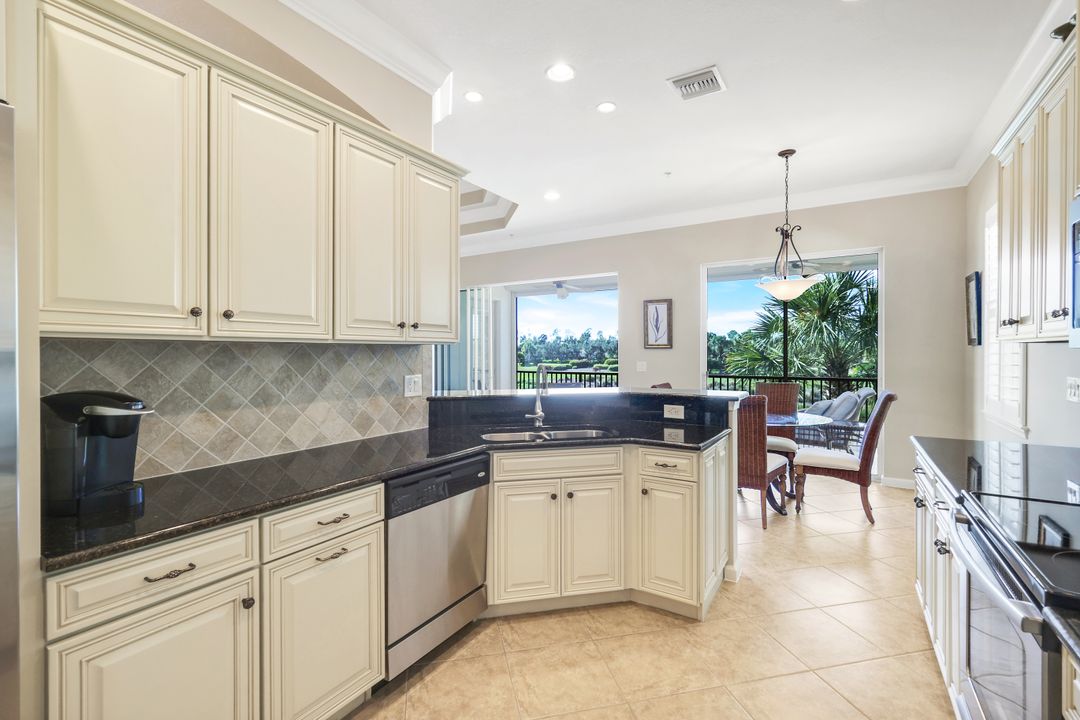 9513 Ironstone Terrace #202, Naples, FL 34120