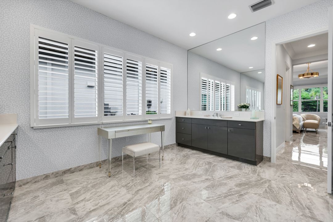 12033 Azalea Wy, Naples, FL 34120