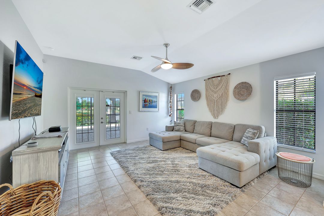 3737 Pino Vista Way, Estero, FL 33928