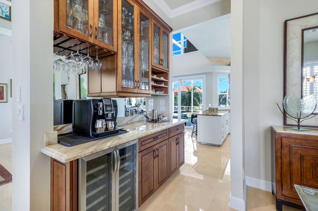 821 Partridge Ct, Marco Island, FL 34145