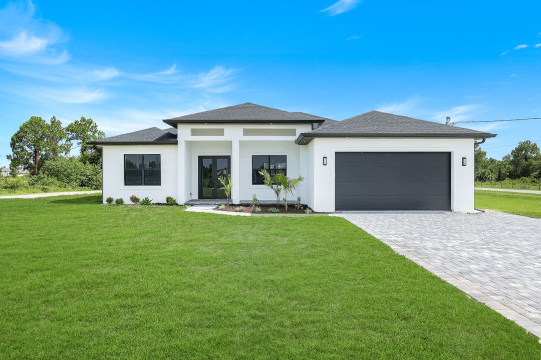 7681 15th Terrace, LaBelle, FL 33935