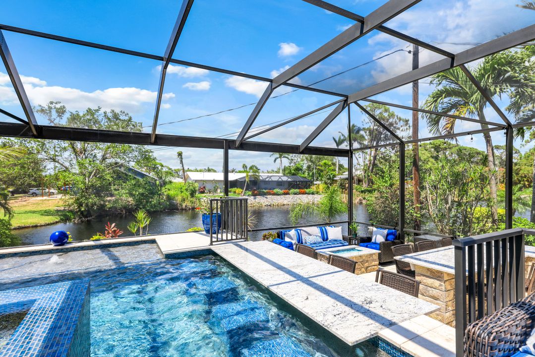 999 E Valley Dr, Bonita Springs, FL 34134