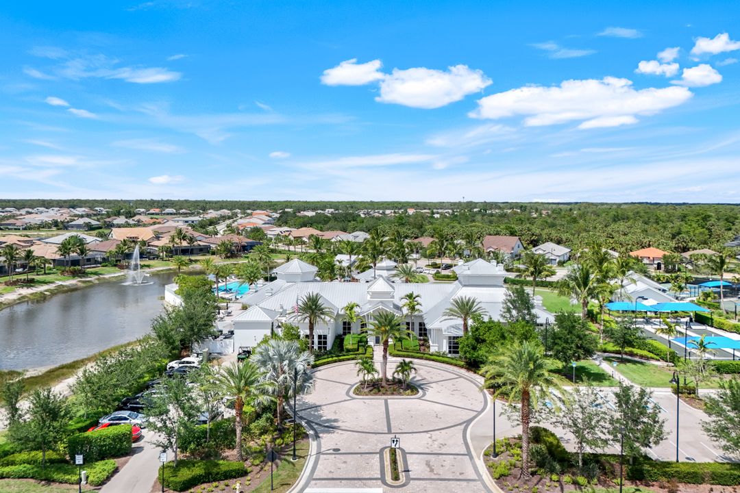 9368 Night Heron Ln, Naples, FL 34120
