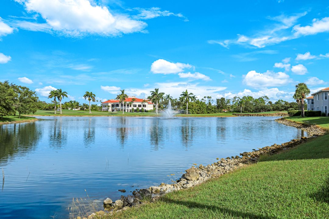 4805 Shinnecock Hills Ct #102, Naples, FL 34112