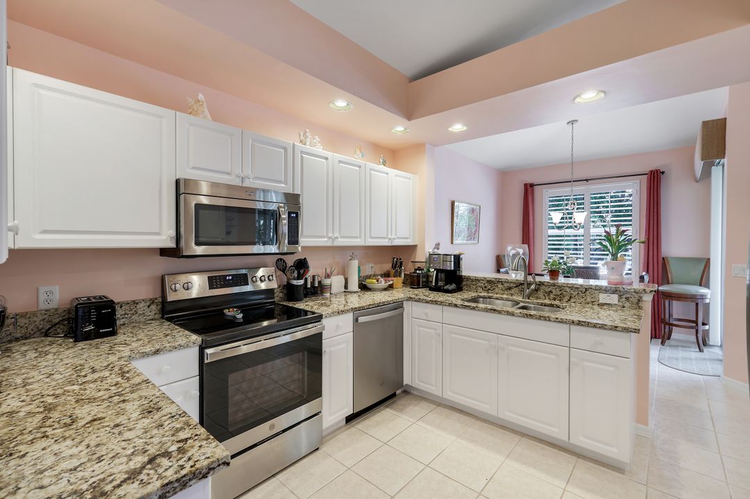 3365 Grand Cypress Dr #201, Naples, FL 34119