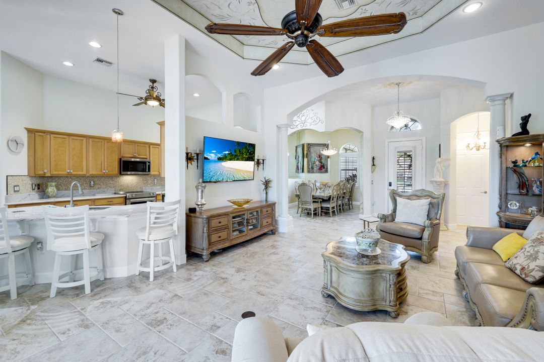 9684 Cobalt Cove Cir, Naples, FL 34120
