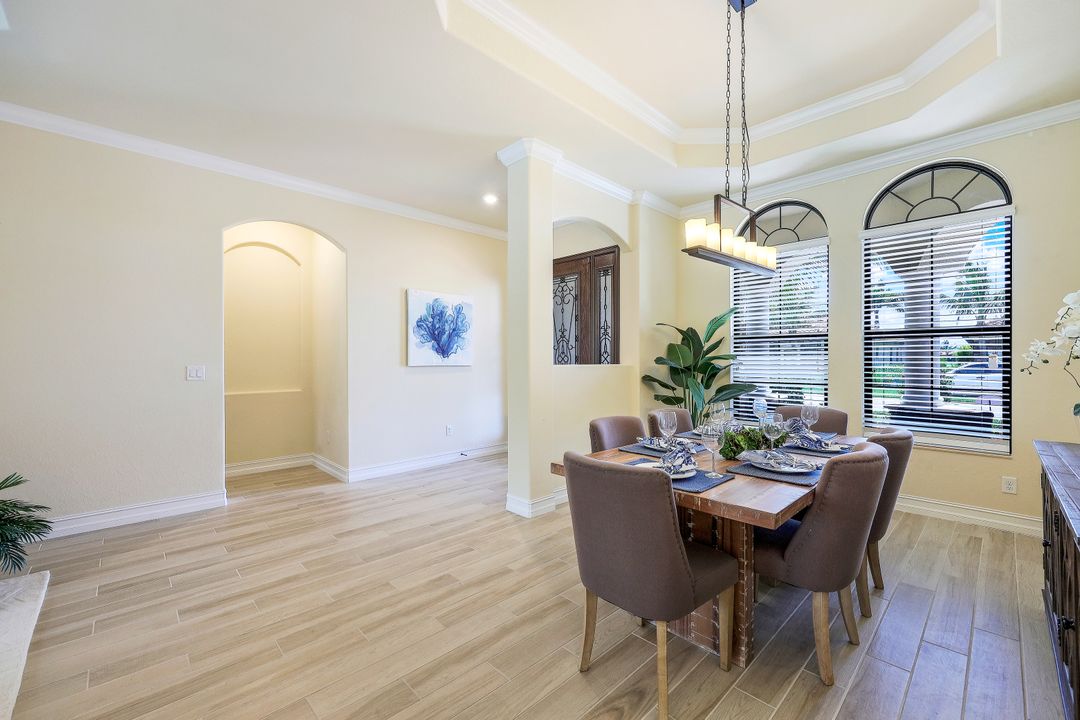 28761 Cavan Ct, Bonita Springs, FL 34135