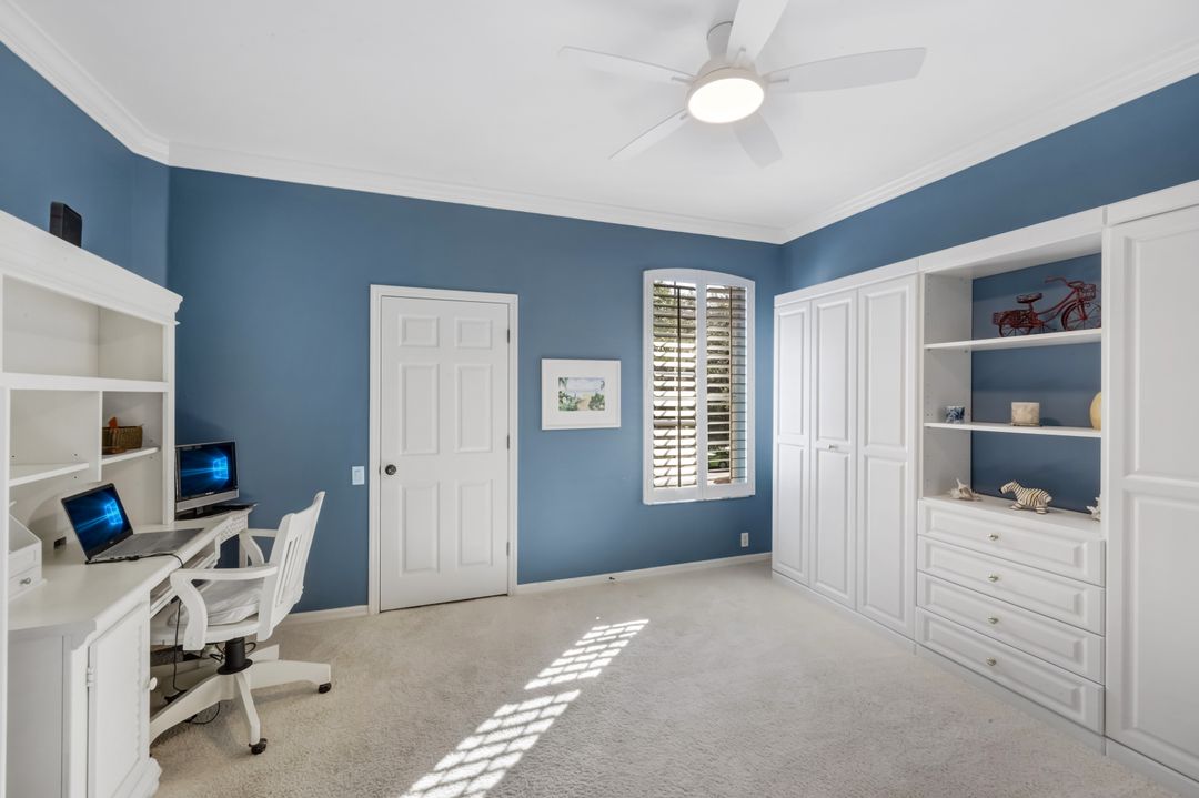 8265 Danbury Blvd #203, Naples, FL 34120