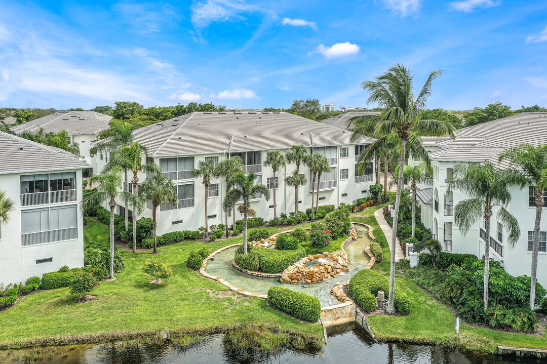 755 Bentwater Cir #201, Naples, FL 34108