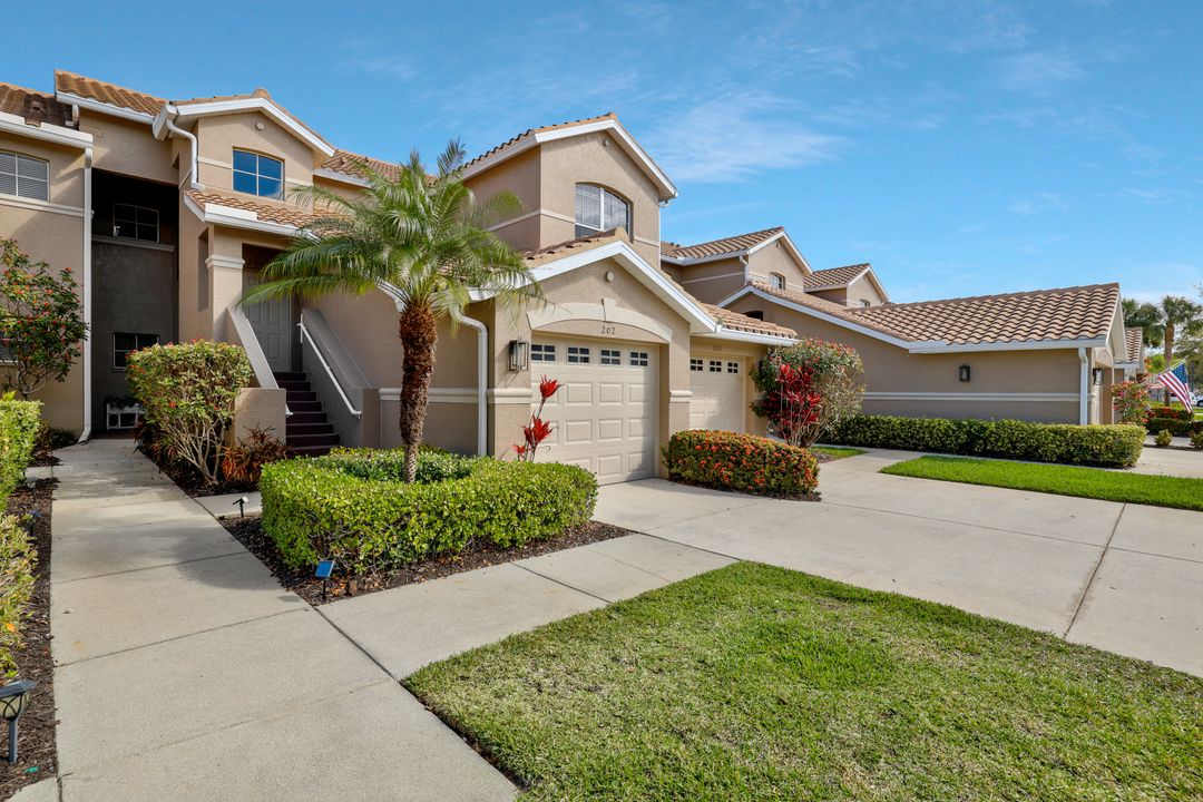 8457 Radcliffe Terrace #102, Naples, FL 34120