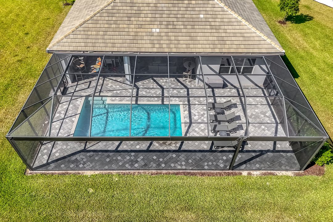 12083 Azalea Wy, Naples, FL 34120