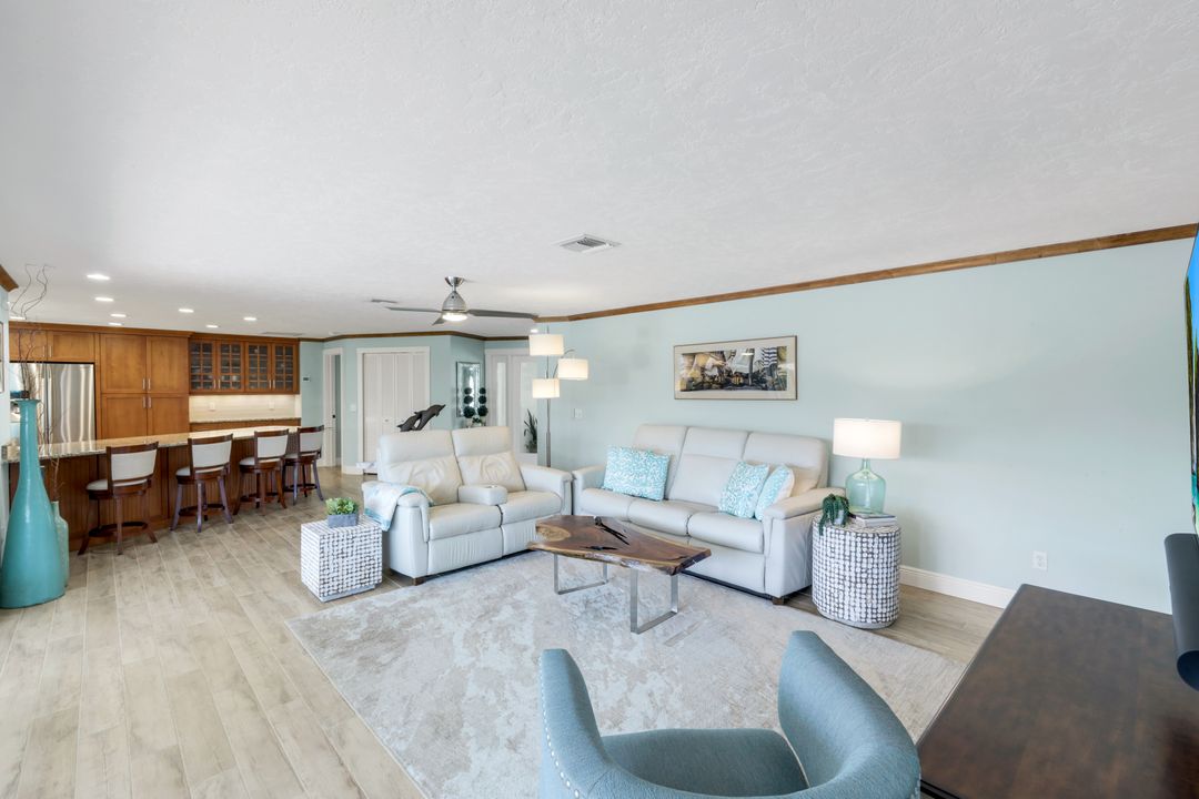 248 Polynesia Ct, Marco Island, FL 34145