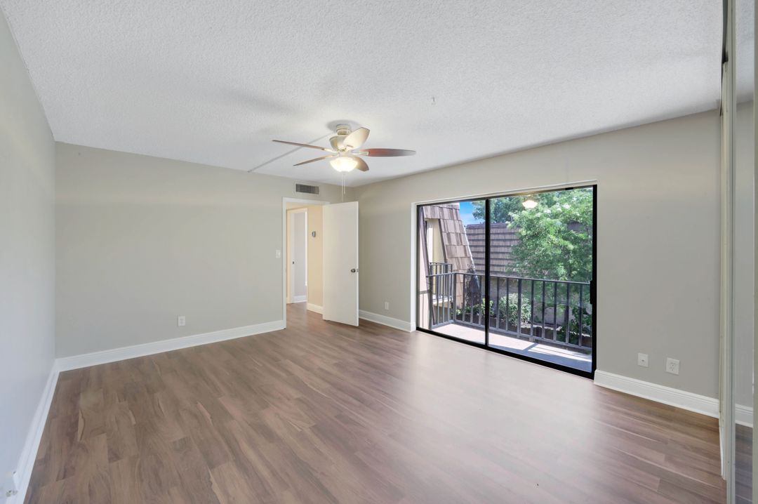 1501 Park Meadows Dr #3, Fort Myers, FL 33907