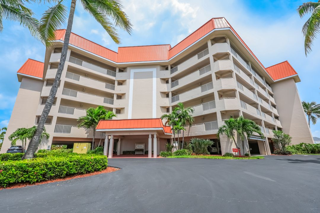 270 N Collier Blvd #205, Marco Island, FL 34145