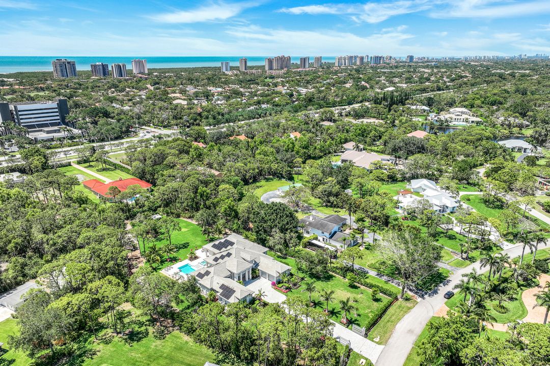 125 Caribbean Rd, Naples, FL 34108