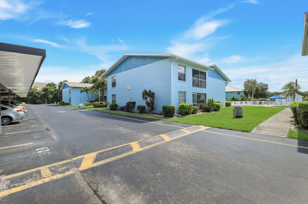 1100 Pondella Rd  #906, Cape Coral, FL 33909