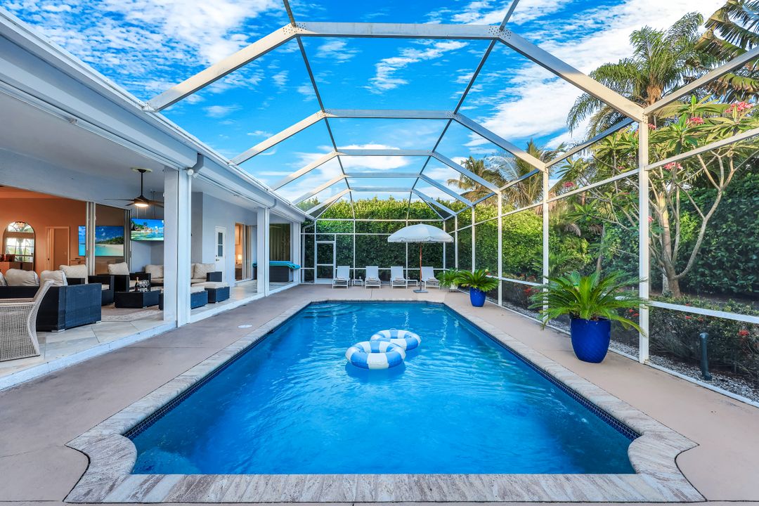 778 95th Ave N, Naples, FL 34108
