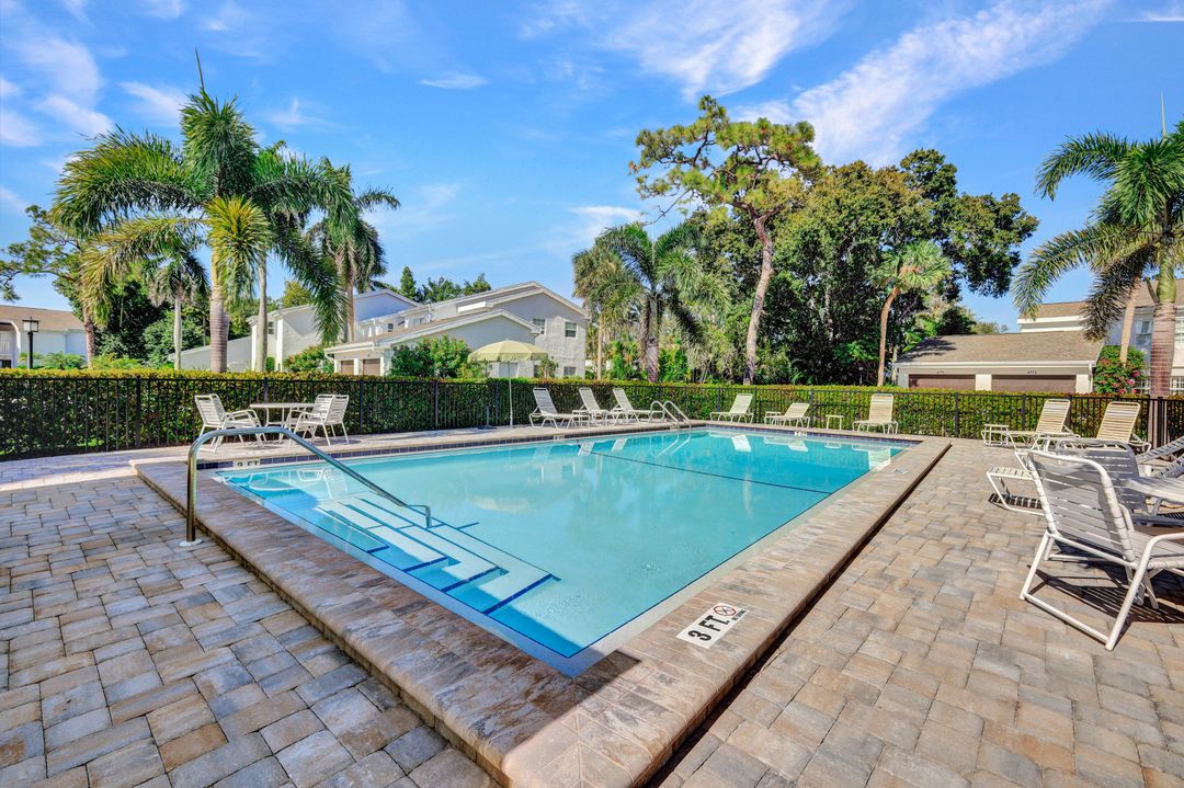 4772 West Blvd #E-102, Naples, FL 34103