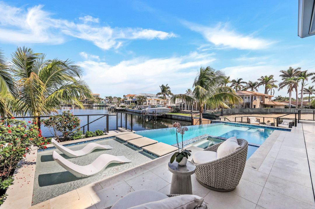 403 Neapolitan Way, Naples, FL 34103