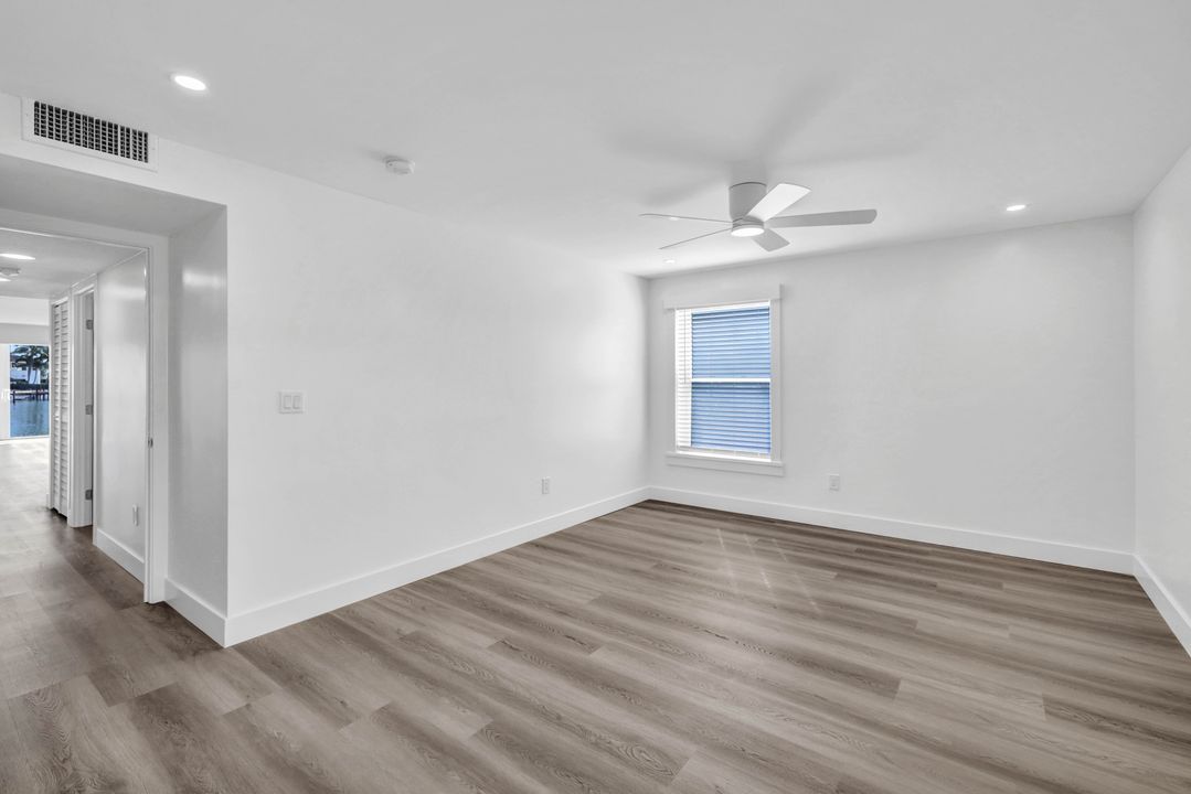 1910 Gulf Shore Blvd N, Naples, FL 34102