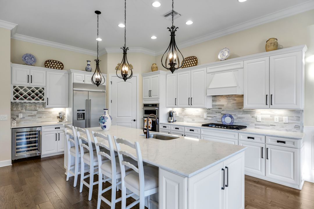 9328 Surfbird Ct, Naples, FL 34120