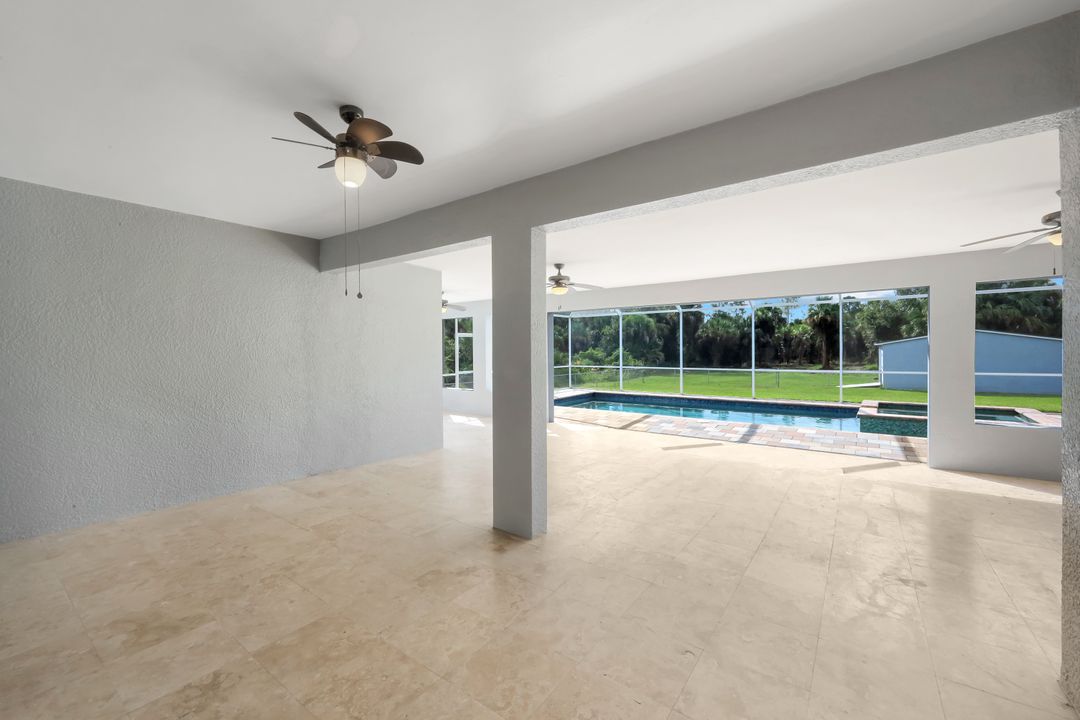 2180 12th Ave NE, Naples, FL 34120