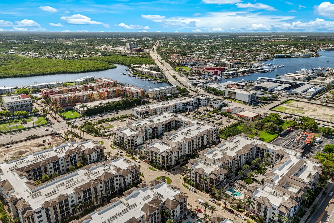 1130 3rd Ave S #207, Naples, FL 34102