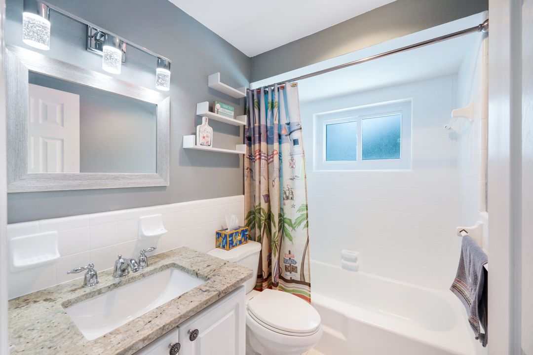 1683 S Hermitage Rd, Fort Myers, FL 33919