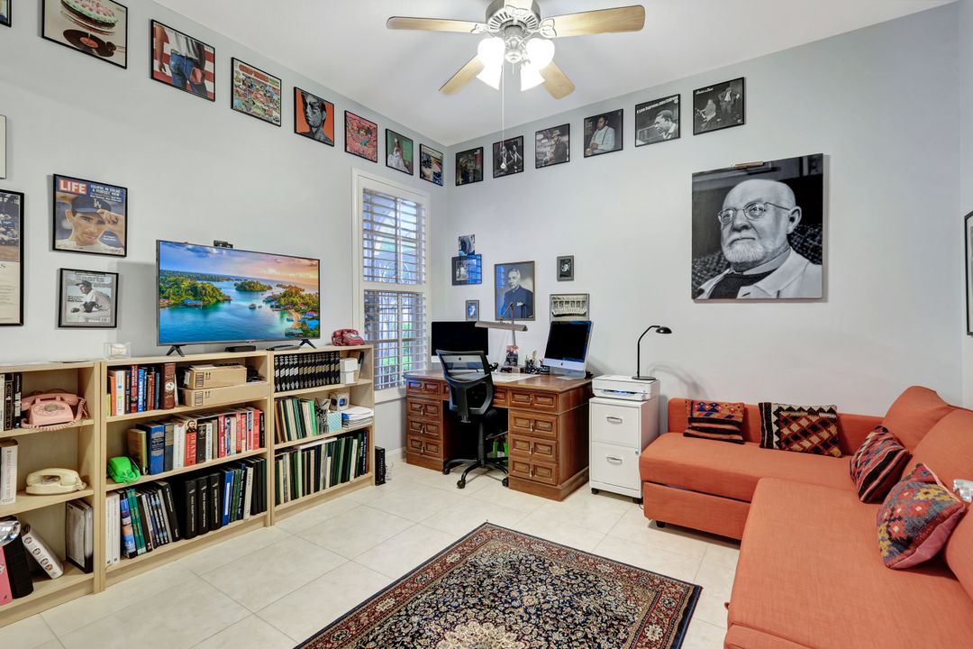 3008 Ellice Way, Naples, FL 34119