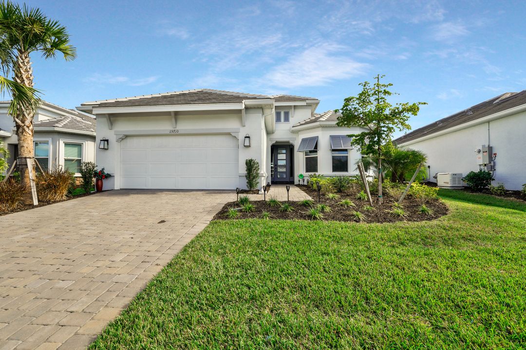 15710 Triesta Ln, Naples, FL 34114