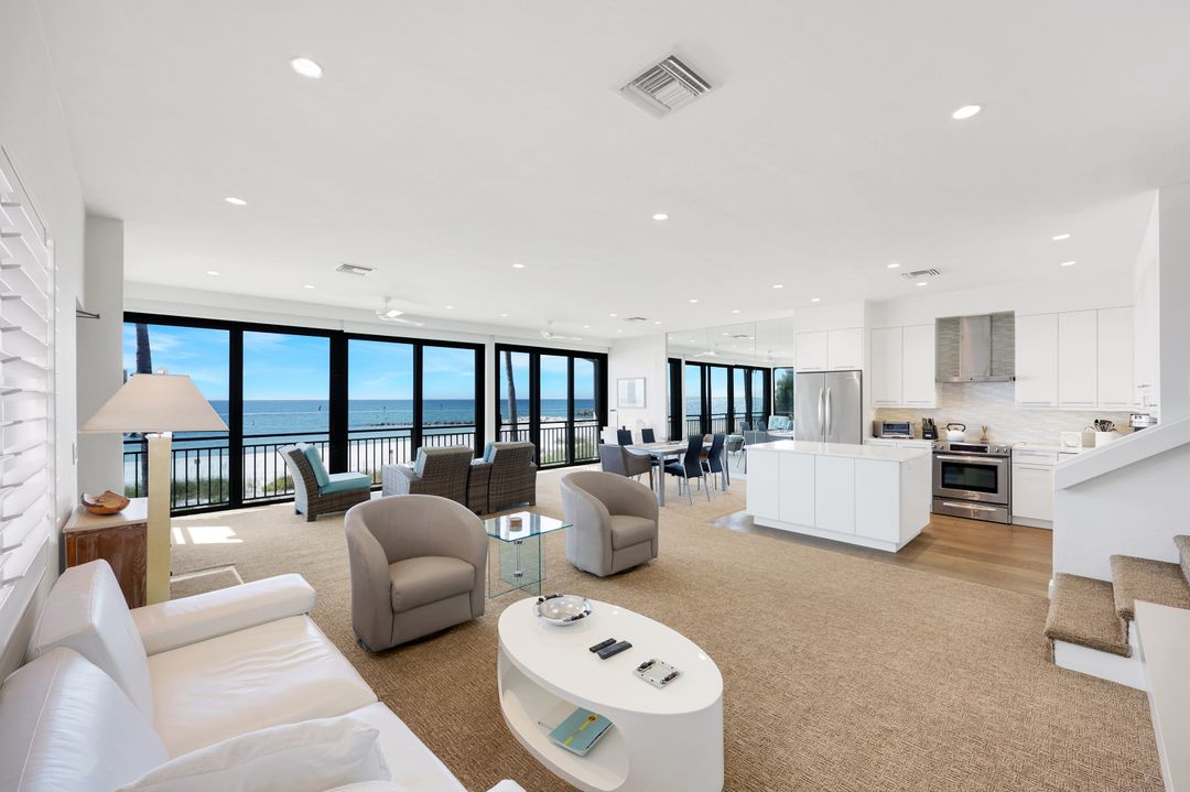 2211 Gulf Shore Blvd N #C4, Naples, FL 34102