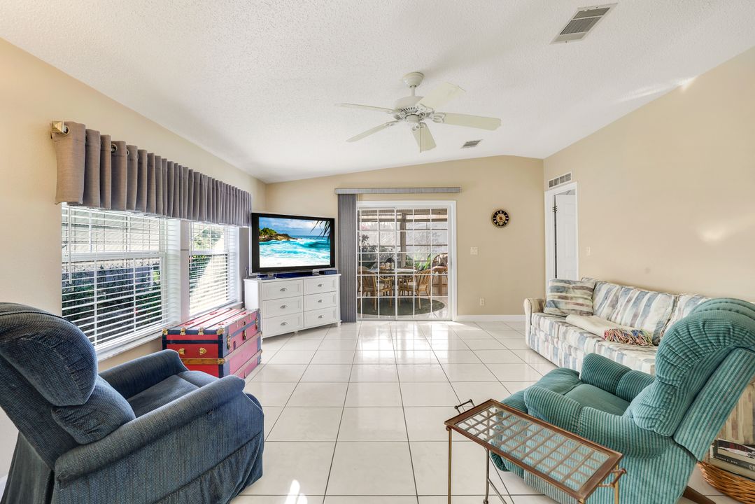 255 Riverwood Rd, Naples, FL 34114