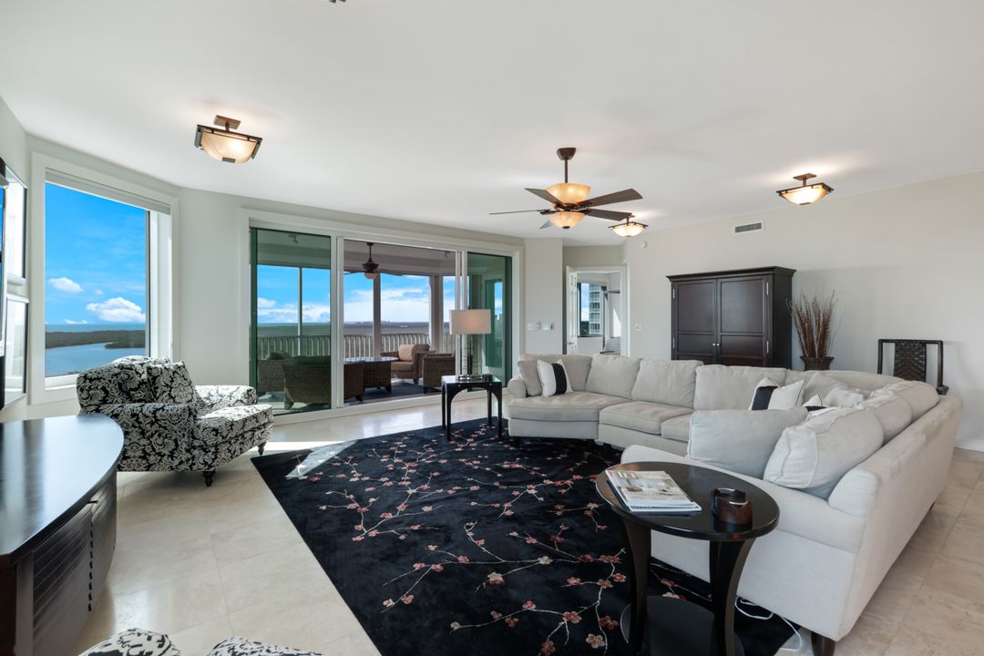 275 Indies Way #1001, Naples, FL 34110