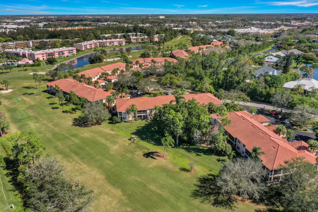 628 Woodshire Ln #G4, Naples, FL 34105