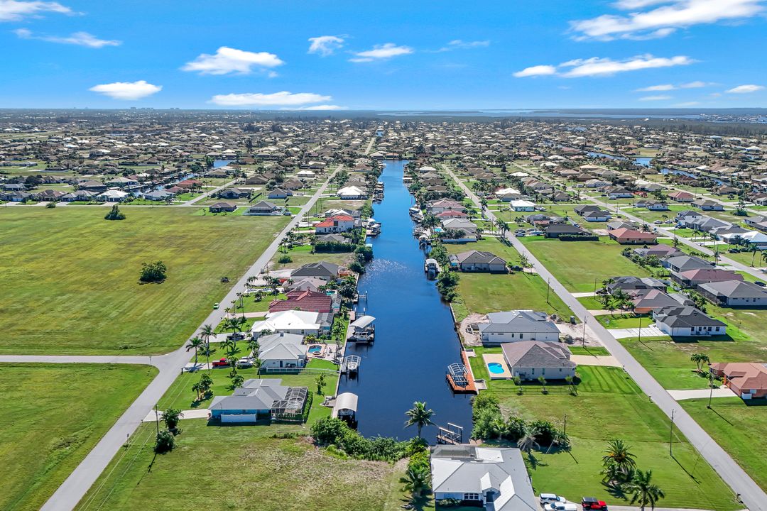 718 NW 36th Ave, Cape Coral, FL 33993