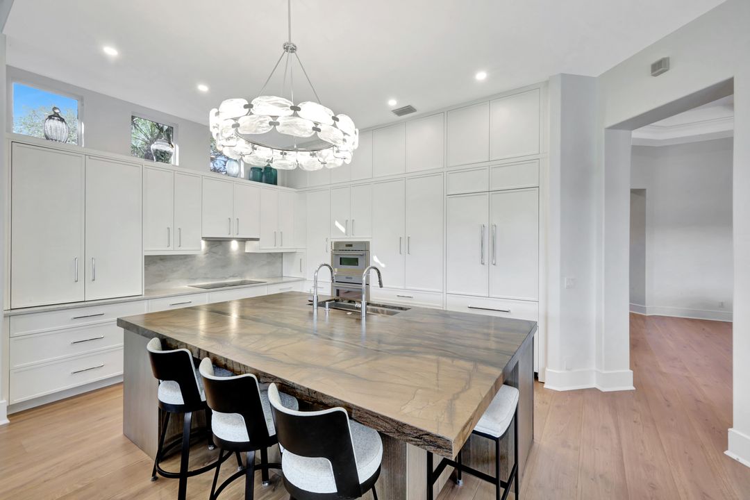 3601 Glenwater Ln, Bonita Springs, FL 34134