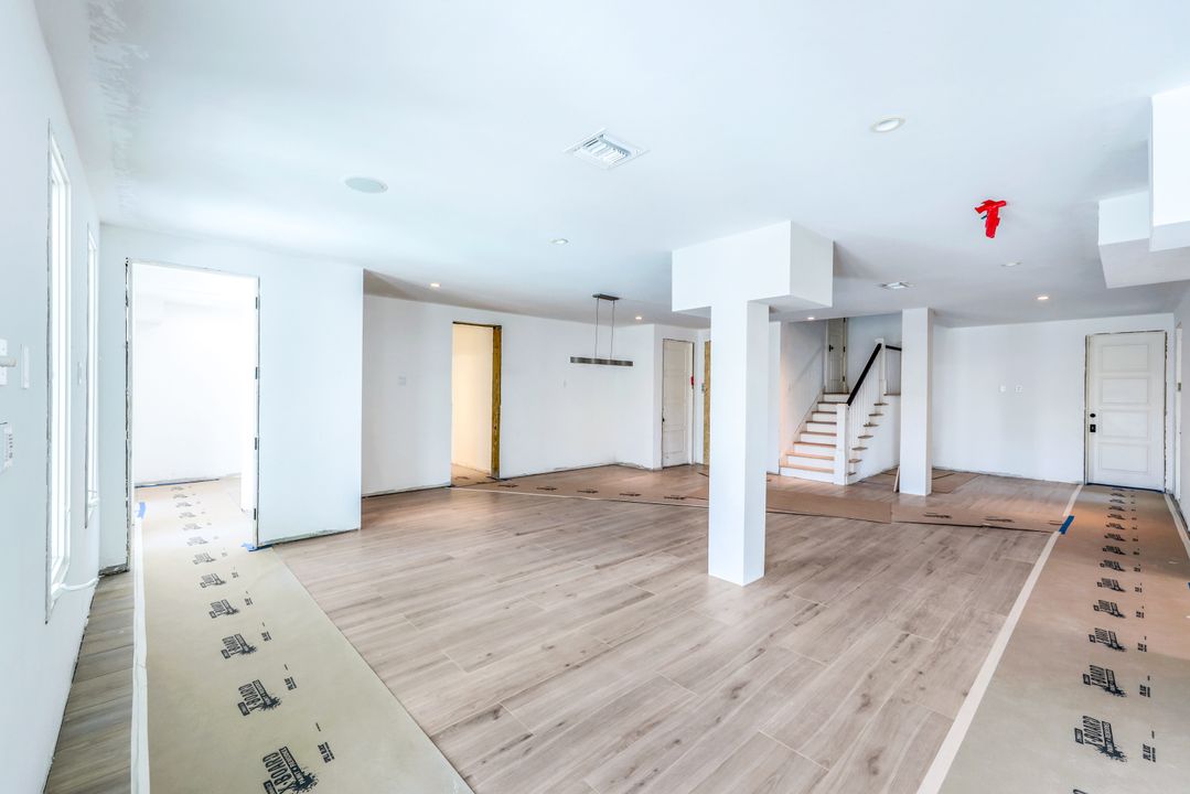 169 Conners Ave, Naples, FL 34108