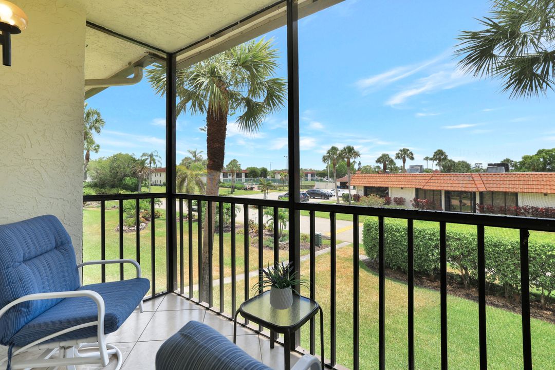 4166 27th Ct SW #201, Naples, FL 34116