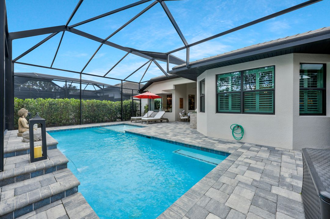 10082 Palazzo Dr, Naples, FL 34119