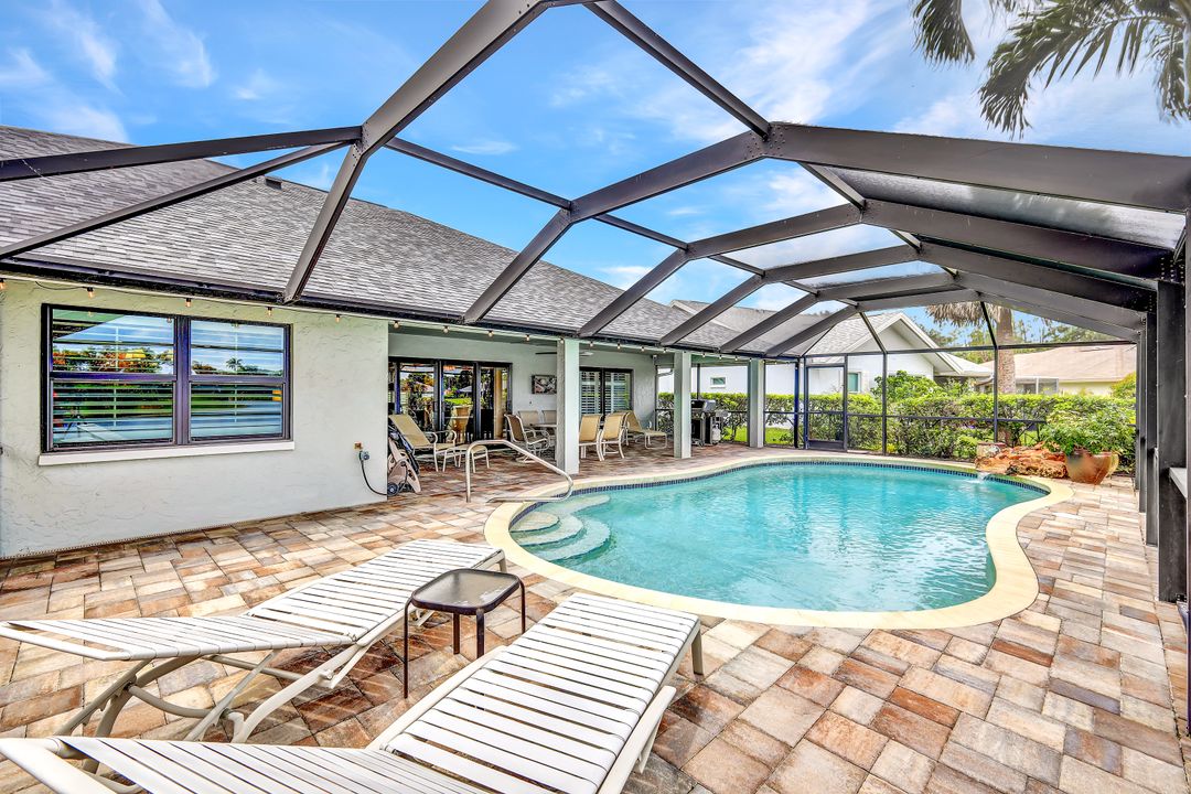 9534 Campbell Cir, Naples, FL 34109