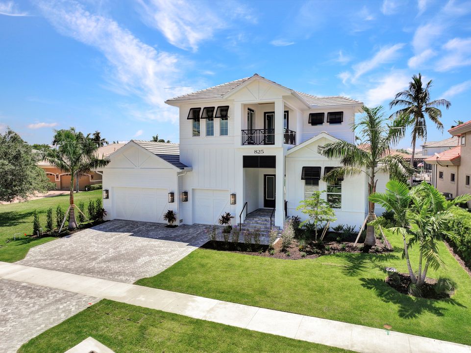 825 Swan Dr, Marco Island, FL 34145