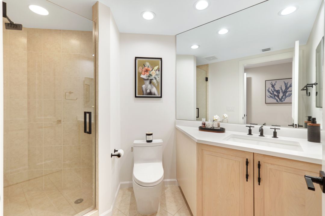 1060 Borghese Ln #902, Naples, FL 34114