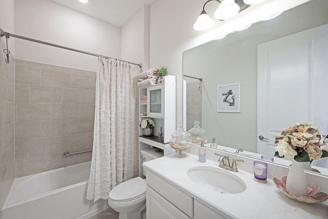 15248 Zeno Wy #204, Naples, FL 34114