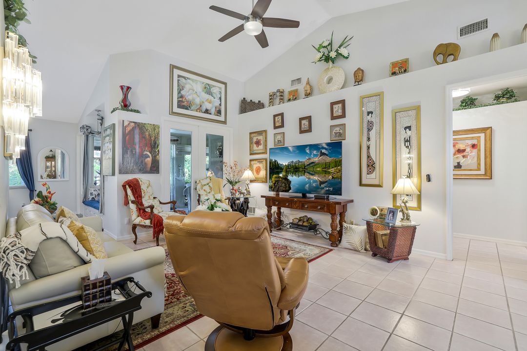 186 Muirfield Cir, Naples, FL 34113
