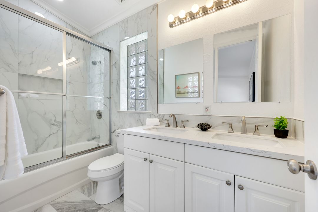 815 96th Ave N, Naples, FL 34108