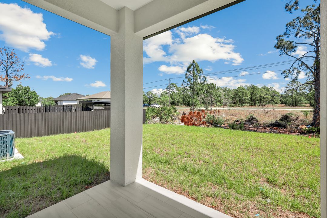 521 Lillon Ave S, Lehigh Acres, FL 33974