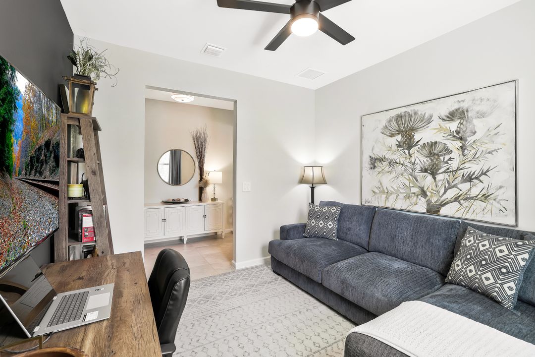 9772 Willet Ct, Naples, FL 34120