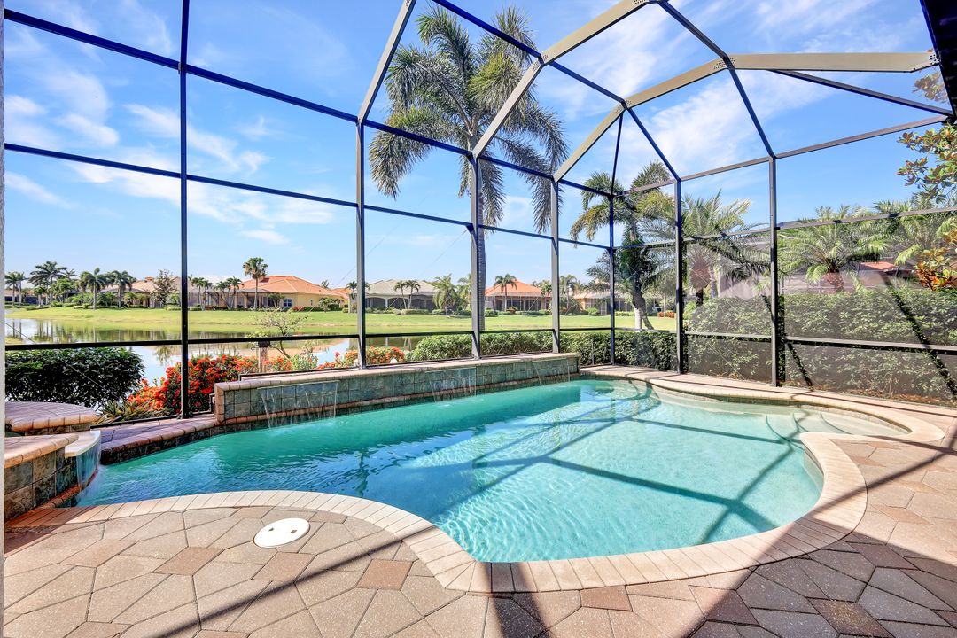5746 Hammock Isles Dr, Naples, FL 34119