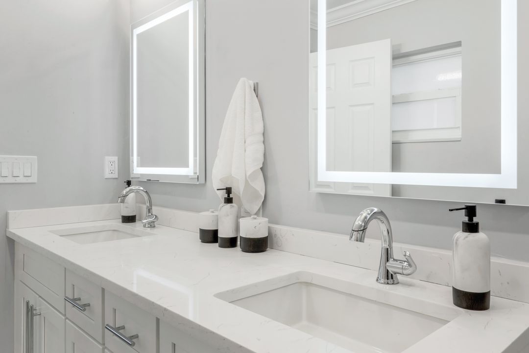 27984 Carl Cir, Bonita Springs, FL 34135