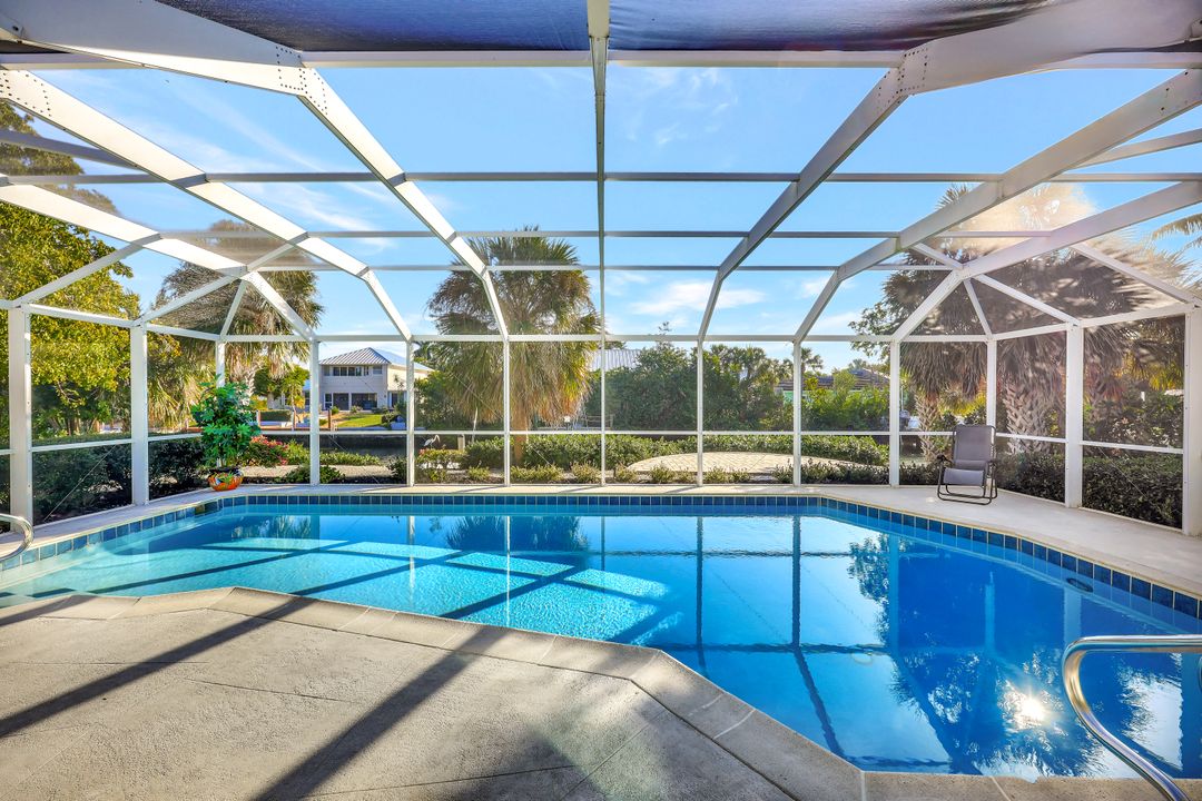 1010 Kings Crown Dr, Sanibel, FL 33957